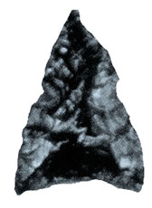 Pointe de flèche en obsidienne, probablement d'origine précolombienne. - Courtesy of Oak Ridge National Laboratory, U.S. Dept. of Energy – Domaine public selon les conditions d'utilisation du gouvernement fédéral des Etats-Unis
