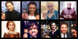 Les acteurs de Game of Thrones posent avec leur figurine (Crédit photo : Funko Pop!)