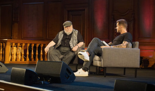 George R.R. Martin et Dan Jones - Londres (Emmanuel Center), août 2019 (© Photo par La Garde de Nuit)